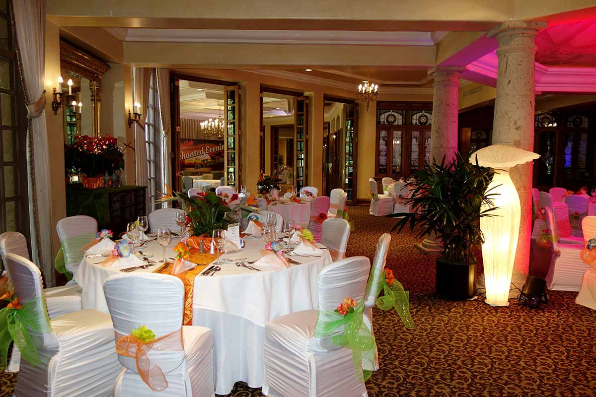 Country Cub Dining Room